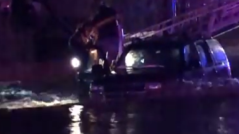 4 trapped in flood water rescued during Tucson storm